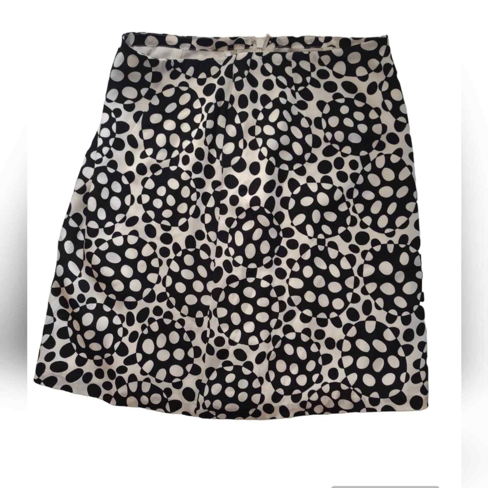 Banana republic Geometric Pattern Skirt 100‎ Percent Rayon Size 2 Lightweight
